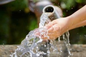 consommation moyenne eau 4 personnes chiffres reels et astuces pour reduire votre facture 1